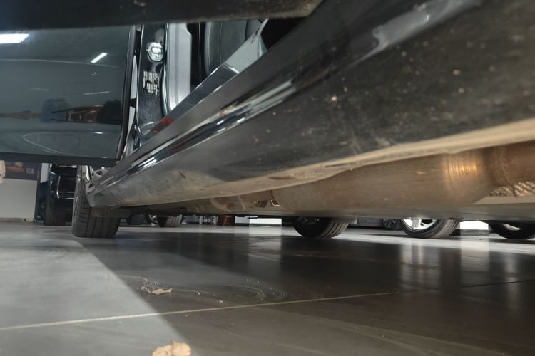 哪吒汽车 哪吒S 2024款 增程 1060 Lite版局部细节9001