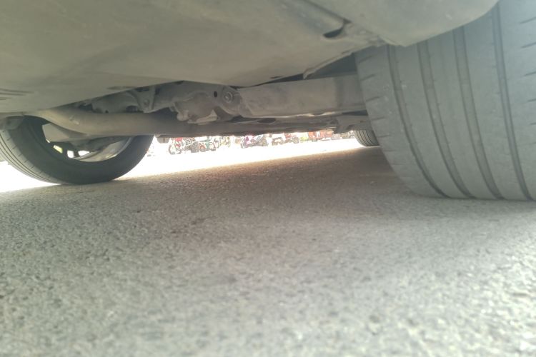 奔驰C级 2023款 C 260 L 运动版局部细节9002