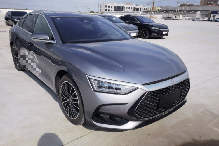 比亚迪 汉 2023款 DM-i 冠军版 121KM 尊享型车身外观3