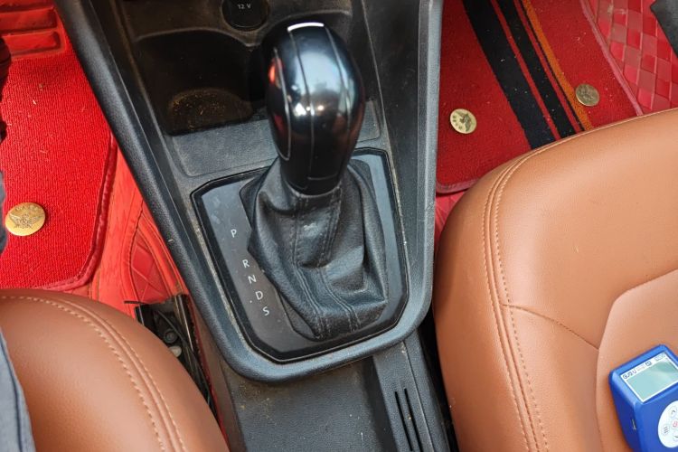 大众 桑塔纳 2017款 浩纳 1.6L 自动风尚版中控内饰18