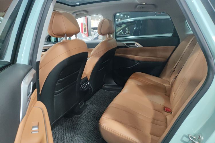 小鹏P5 2021款 550E中控内饰7004