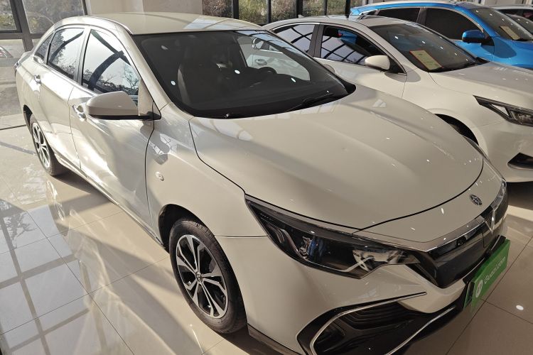 启辰D60EV 2022款 标准续航T3车身外观3