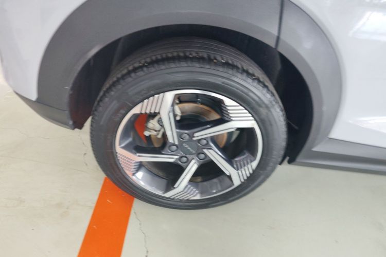 领克06 EM-P 2022款 PHEV 84KM续航版 Pro车身外观56