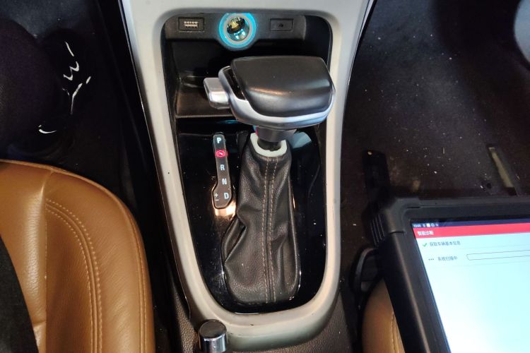 别克 英朗 2013款 GT 1.8L 自动时尚版局部细节18