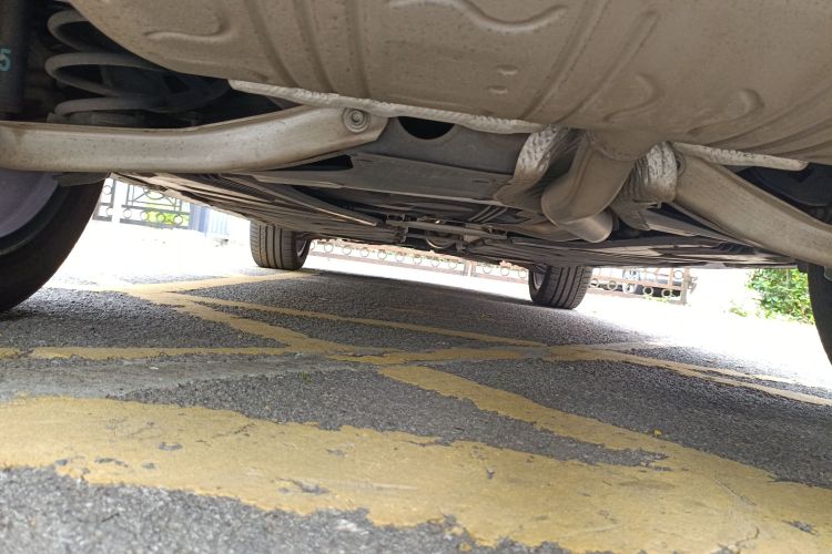 奔驰GLA 2018款 GLA 200 时尚型局部细节9009