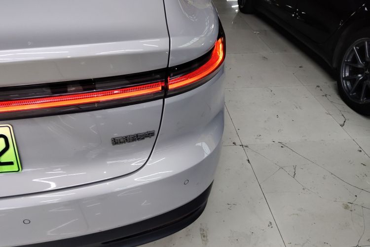 蔚来ET7 2022款 75kWh车身外观6006