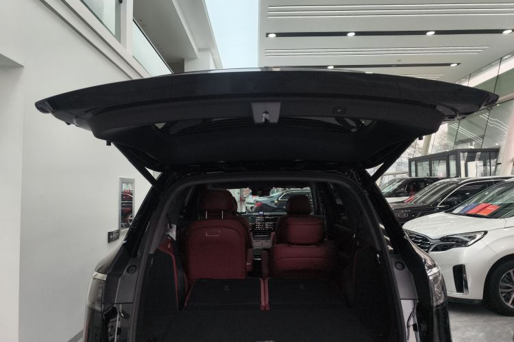 鸿蒙智行 问界M8 2025款 增程 Max+版 53.4kWh 6座版局部细节23