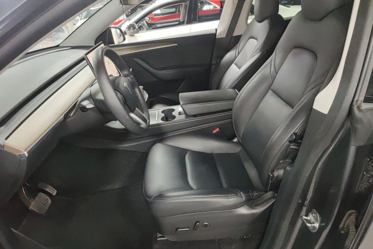 特斯拉 Model Y 2021款 长续航全轮驱动版局部细节19