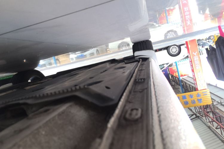 大众 高尔夫 2017款 230TSI 自动豪华百万辆纪念版局部细节9002