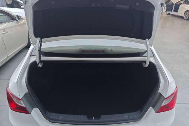 现代 索纳塔 2015款 经典 2.4L 自动领先版 国IV局部细节23