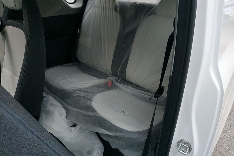 吉利银河 熊猫 2025款 210km 元气熊中控内饰21