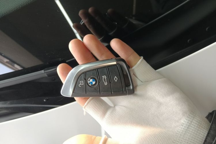 宝马X3 2021款 xDrive28i 豪华套装中控内饰11