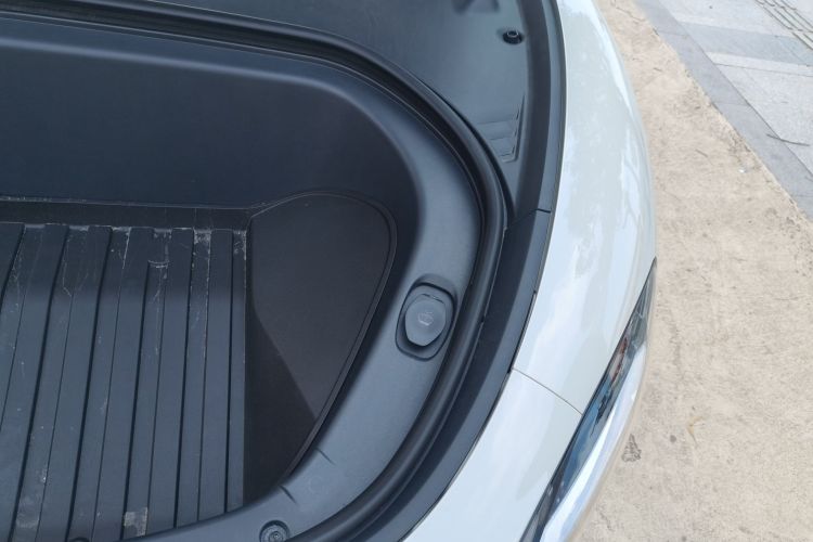 小米汽车 小米SU7 2024款 四驱超长续航高阶智驾Max版局部细节9007