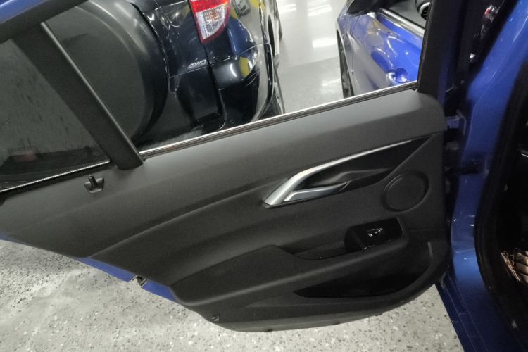 宝马1系 2017款 118i 运动型中控内饰49