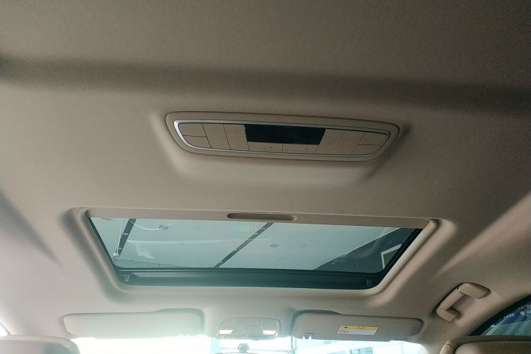 别克GL8 2025款 陆上公务舱 先享版中控内饰22