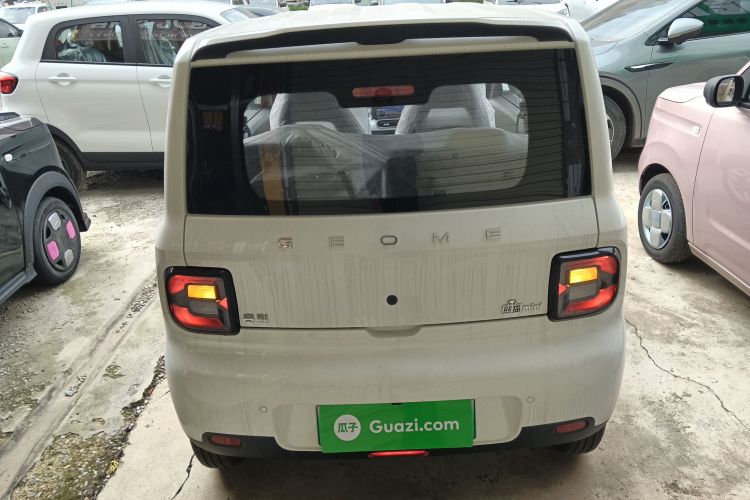 吉利银河 熊猫 2025款 210km 元气熊车身外观6