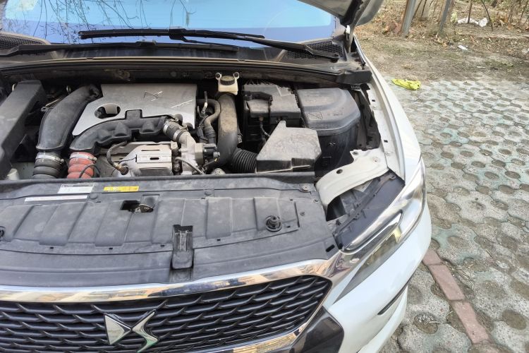 DS 4S 2016款 1.6T 自动智享科技版THP160局部细节9007