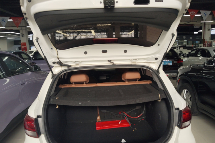 起亚 KX CROSS 2017款 1.4L AT GLS机舱底盘23