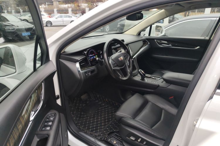 凯迪拉克XT5 2016款 28T 四驱豪华型中控内饰20
