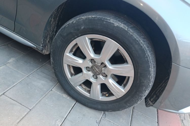 奥迪A4L 2011款 1.8 TFSI 舒适型车身外观6007