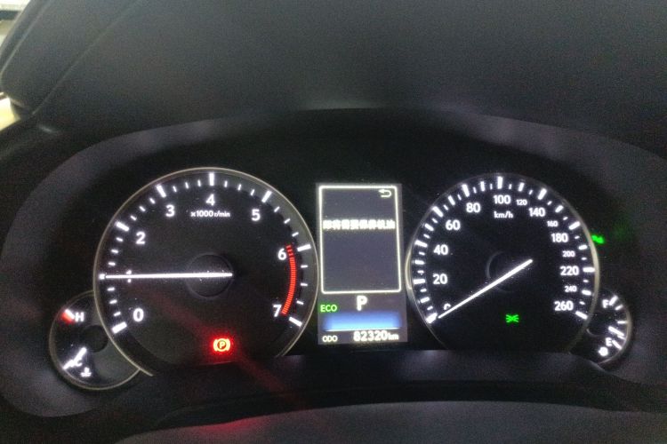 雷克萨斯RX 2016款 300 两驱舒适版 国VI中控内饰14