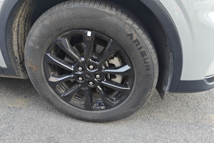 福特 2023款 锐界L 2.0T EcoBoost E混动两驱七座风尚型车身外观6007