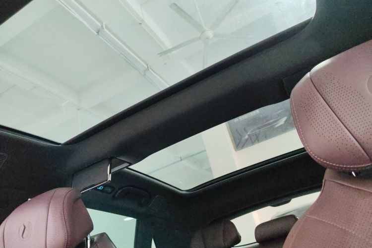 腾势Z9GT 2024款 1100四驱Ultra版中控内饰22