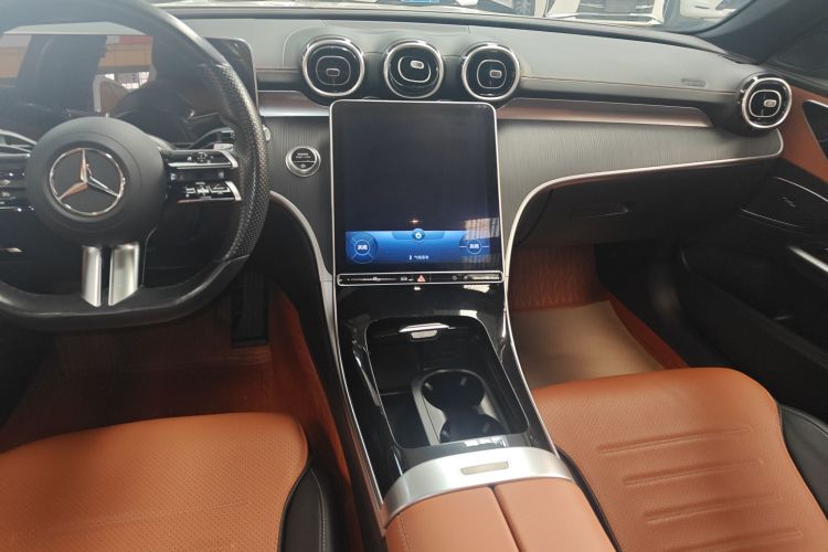 奔驰C级 2022款 改款 C 200 L 运动版局部细节16