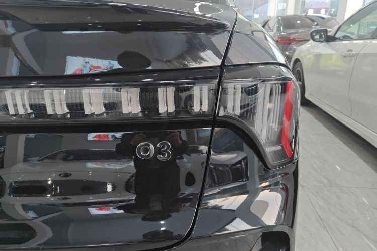 领克03 2023款 1.5TD DCT劲Plus车身外观9