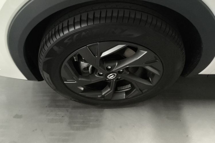 广汽传祺 传祺GS3 2023款 影速 270T 劲享版车身外观6007