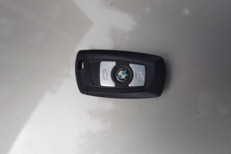 宝马3系 2017款 320Li 时尚型中控内饰11