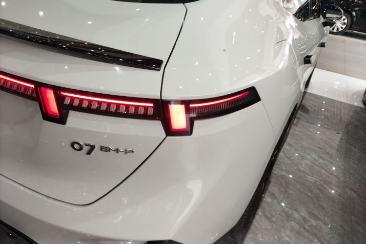 领克07 2024款 EM-P 126长续航 Halo车身外观6001