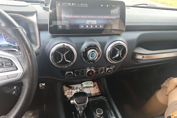 北京越野 北京BJ40 2019款 PLUS 2.3T 自动四驱尊享版 国VI中控内饰16