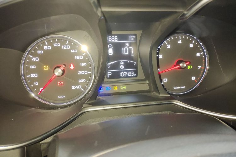 名爵 MG6 2019款 20T 自动运动版中控内饰14