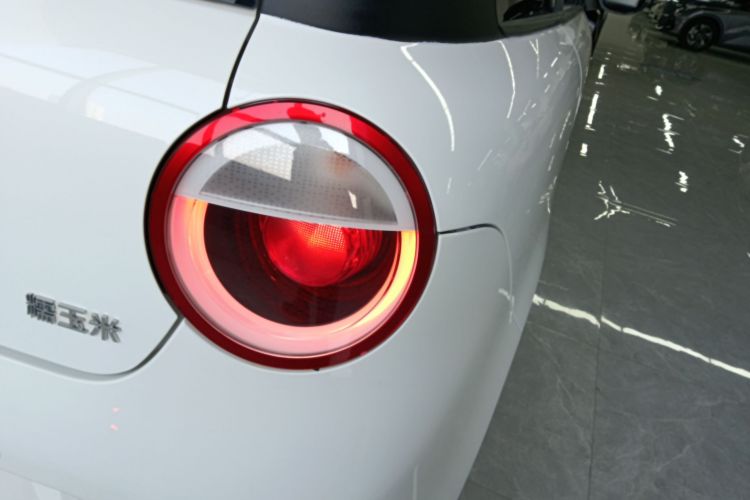 长安启源 长安Lumin 2022款 301km 蜜甜款车身外观9