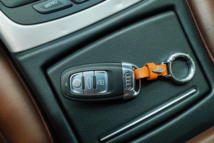 奥迪A6L 2018款 30周年年型 TFSI 进取型中控内饰11