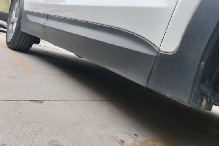 现代 胜达 2015款 2.0T 自动四驱智能型 7座局部细节9001