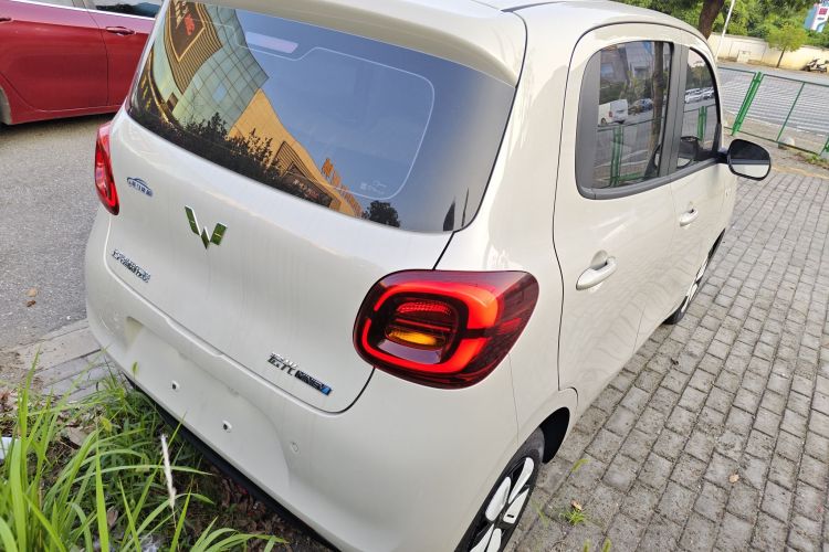 五菱汽车 宏光MINIEV 2025款 四门版 进阶款车身外观7