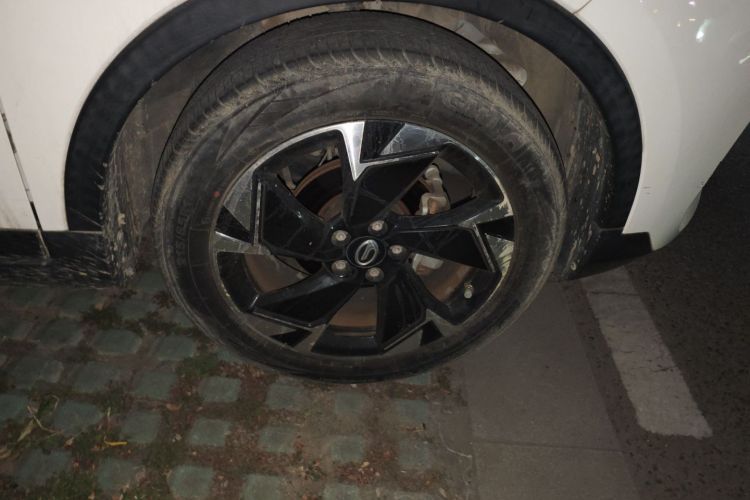 广汽传祺 传祺GS3 2022款 POWER 270T 自动劲享版车身外观10