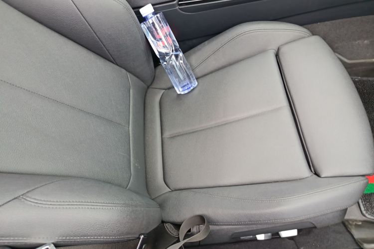 宝马3系 2018款 320Li 时尚型局部细节41