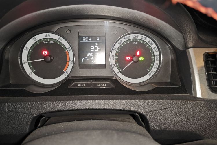 斯柯达 昕锐 2019款 1.5L 自动舒适版 国V中控内饰14