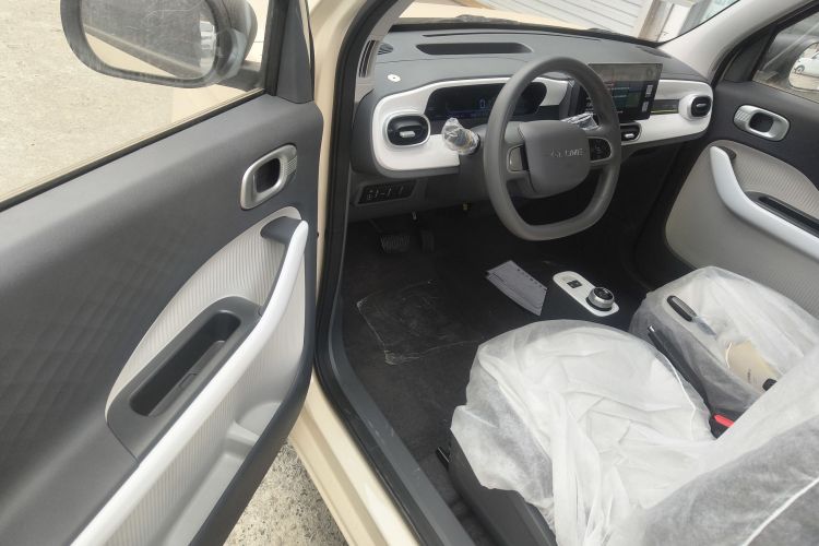 吉利银河 熊猫 2025款 210km 元气熊中控内饰20