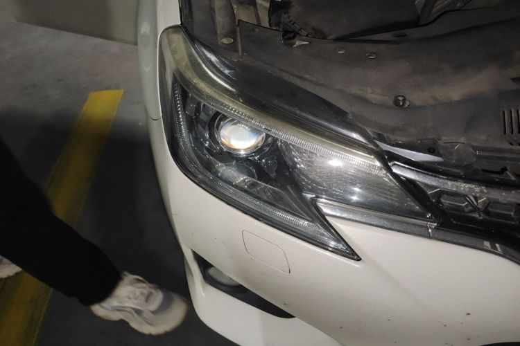 丰田 锐志 2013款 2.5V 尚锐版车身外观8