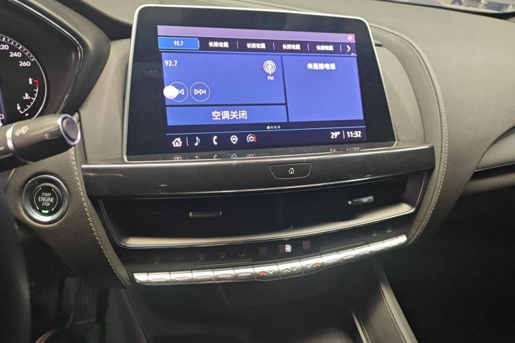 凯迪拉克CT5 2022款 28T 风尚型中控内饰16