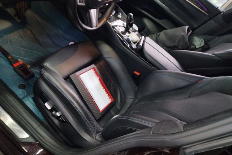 宝马6系GT 2018款 630i M运动套装中控内饰19