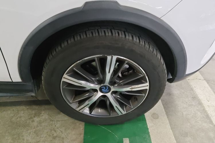 比亚迪 元新能源 2018款 EV360 智联创酷型车身外观6007