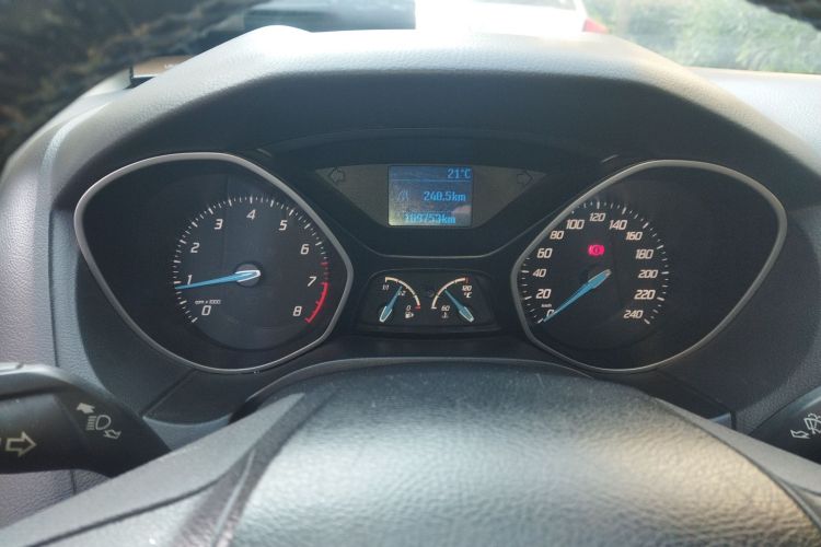 福特 福克斯 2012款 两厢 1.6L 手动舒适型中控内饰14