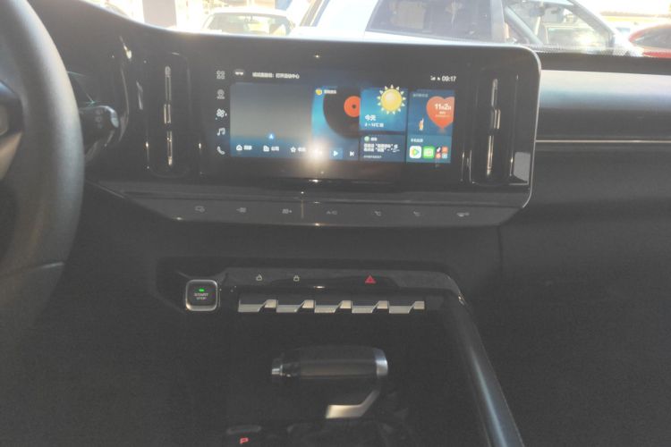 宝骏RC-5 2020款 RC-5W 1.5T CVT智耀豪华型局部细节16