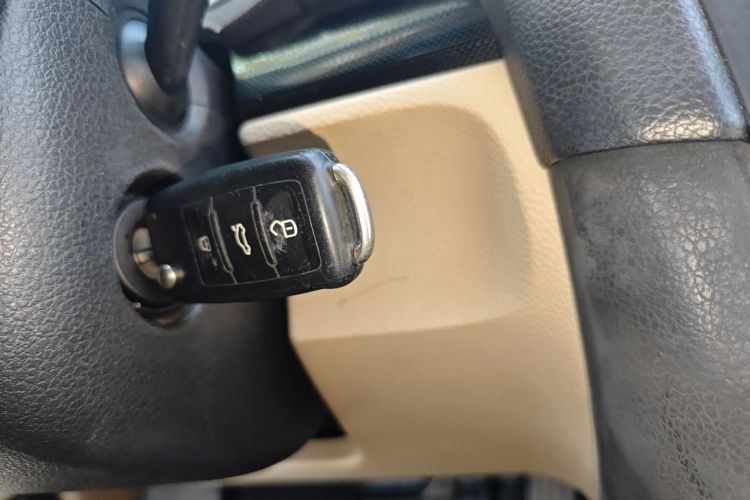 大众 高尔夫 2012款 1.6 自动舒适型中控内饰7001