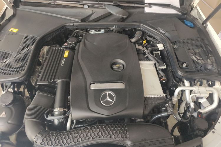 奔驰C级 2016款 C 200 运动版局部细节24